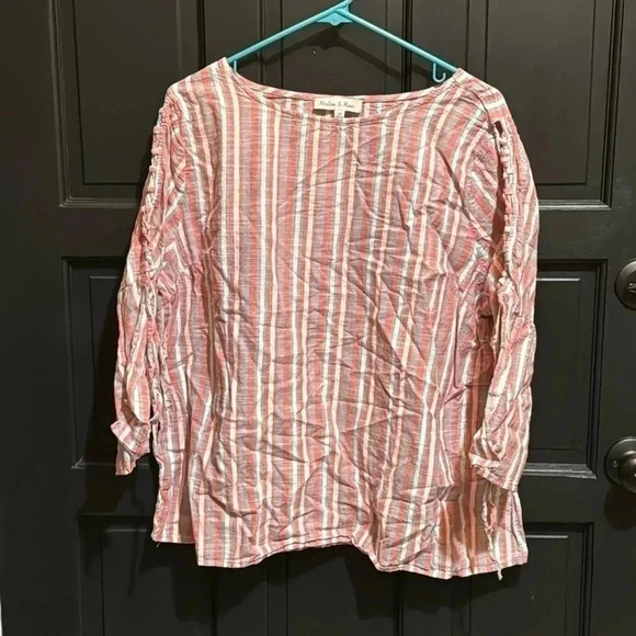 Harlow and Rose Tops - 5/$25 Harlow and Rose Cotton top